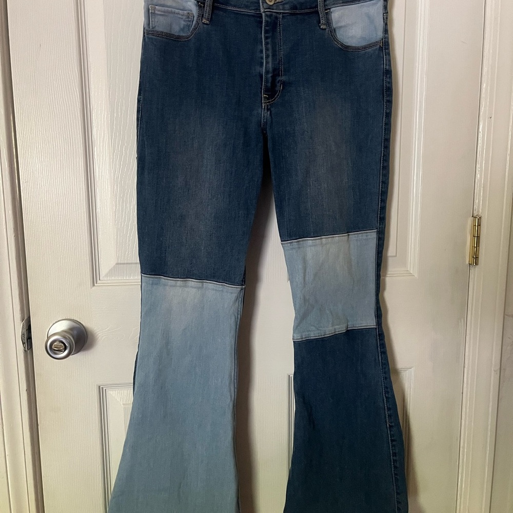 Hollister High Rise Flare Jeans